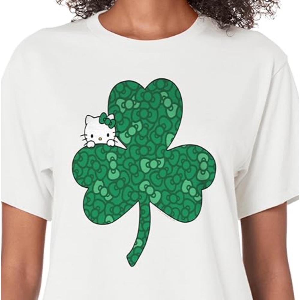 HELLO KITTY ST PATRICKS DAY SHIRT. WOMEN’S SMALL FOUR LEAF CLOVER NWT